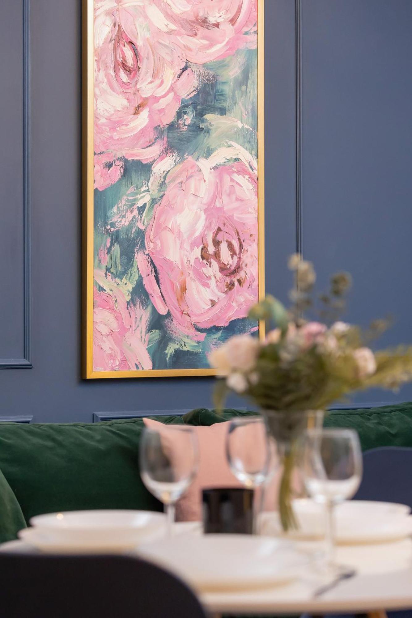 Blue And Green Apartment With Bright Pink Bedroom In Krakow By Noclegi Renters Kültér fotó